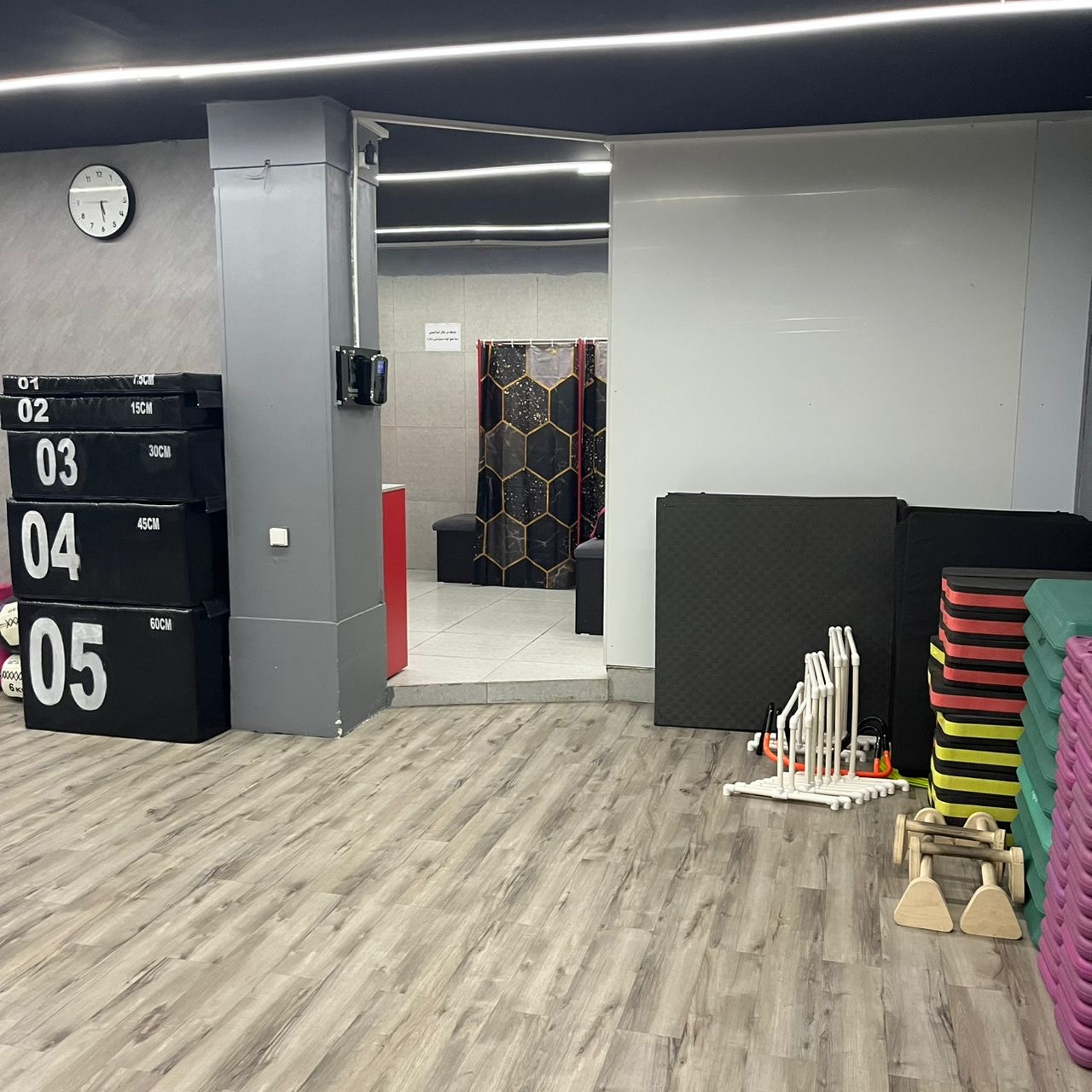 باشگاه ورزشی ادیت فیت شعبه بانوان