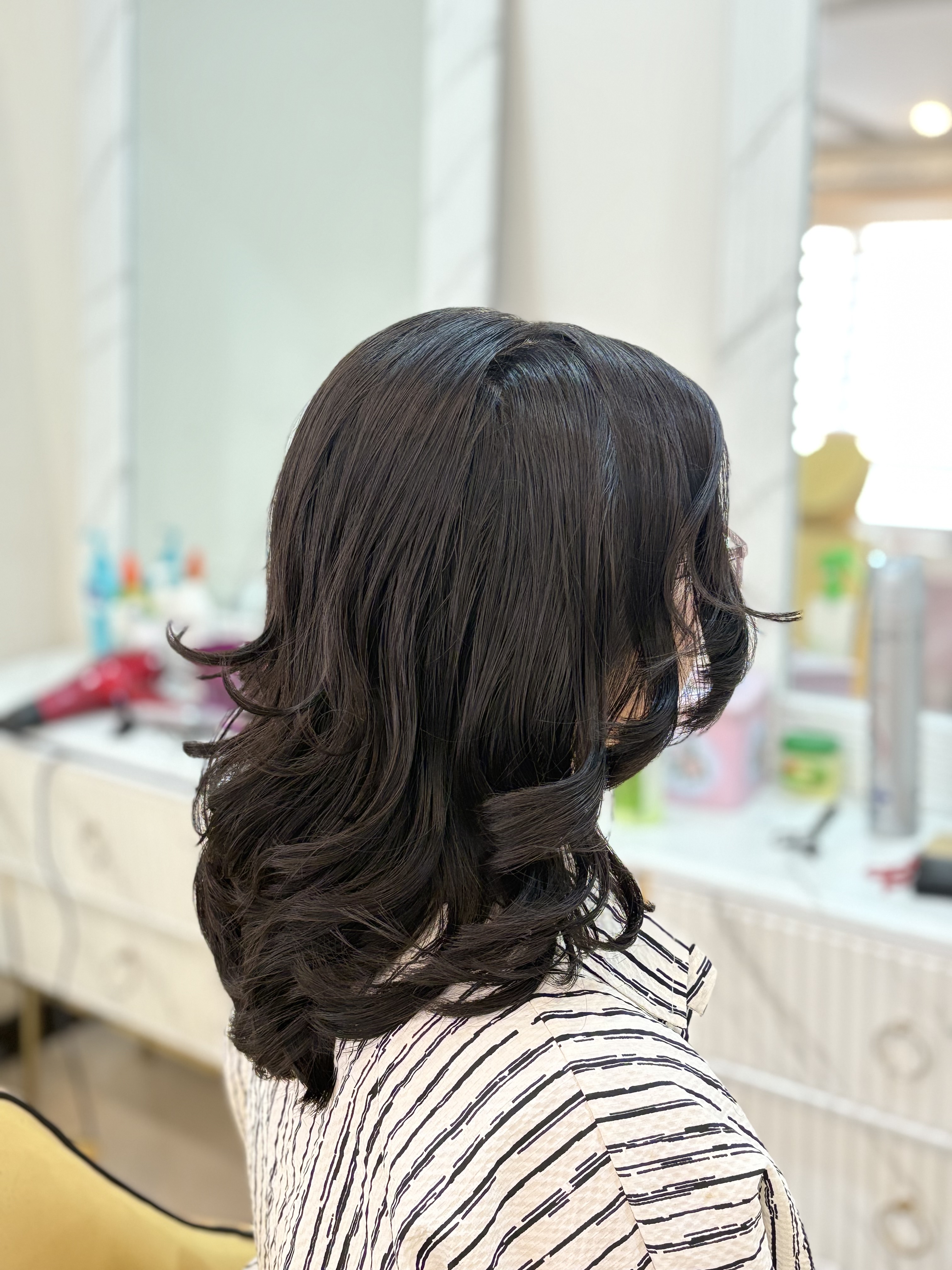 سالن زیبایی راحیل امانی