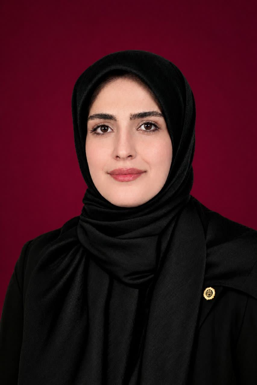 فاطمه پوست چیان وکیل و مشاور حقوقی