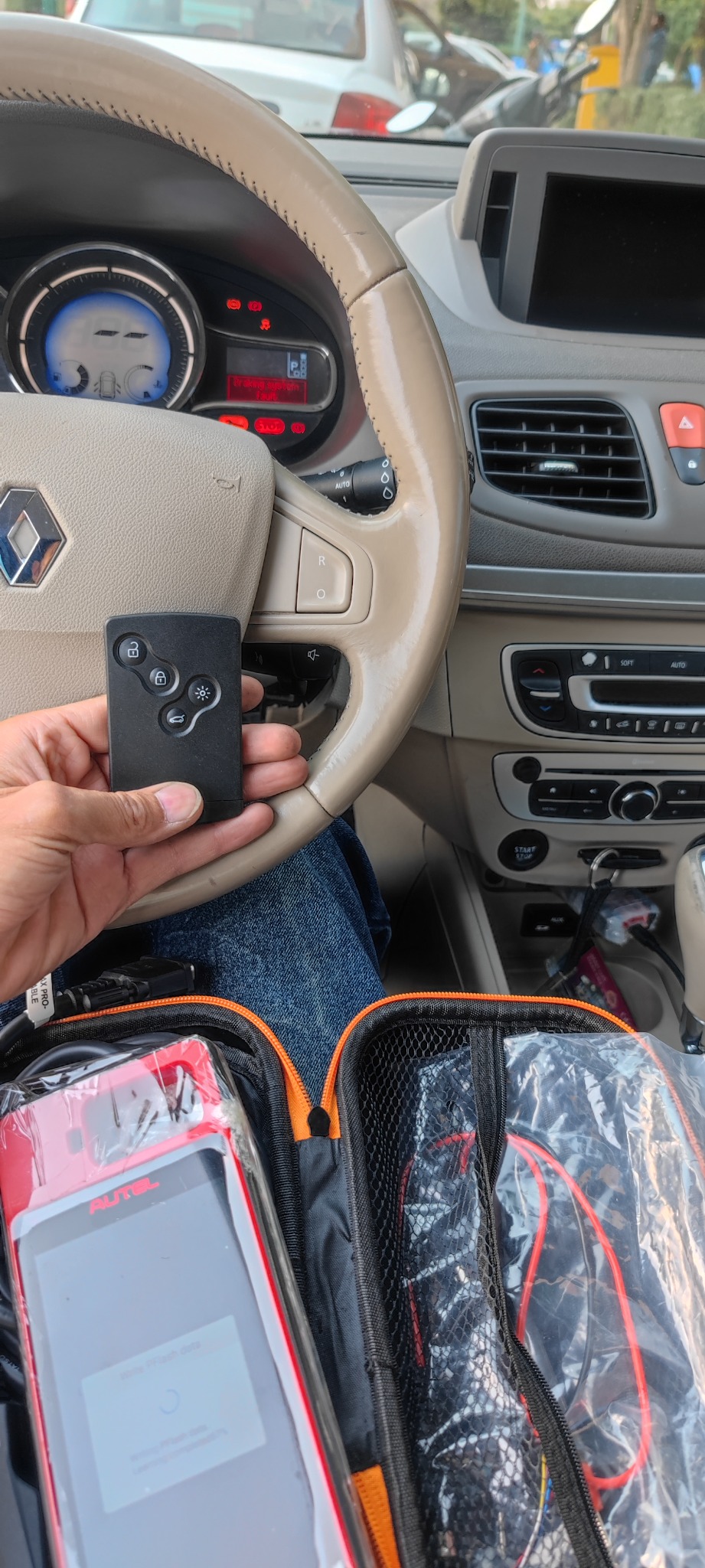 سوئیچ خودرو