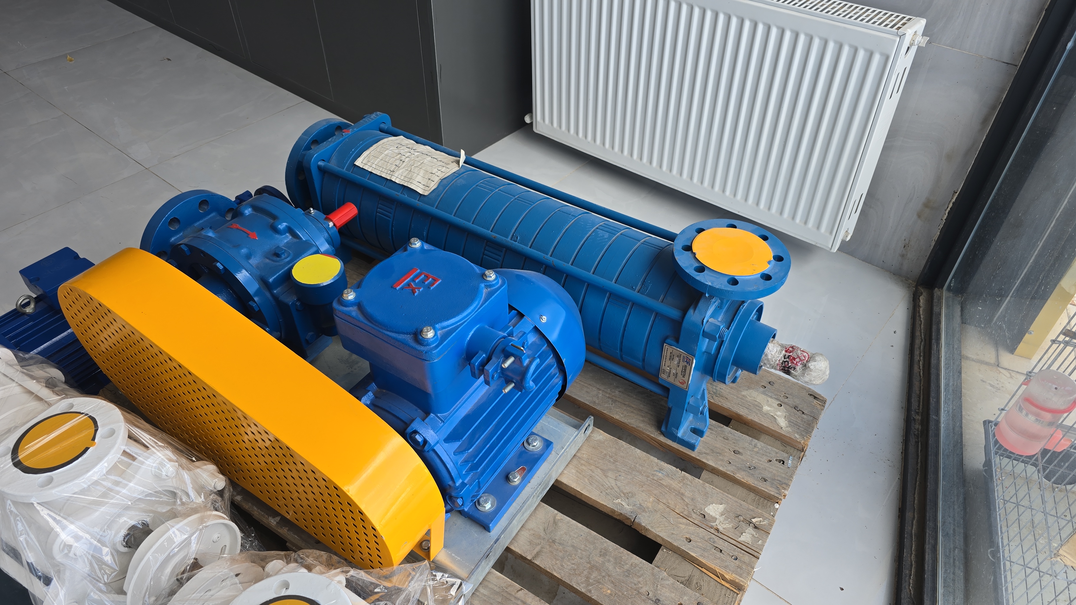 مخازن گاز مایع شیرآلات رگو و پمپ ضد جرقه