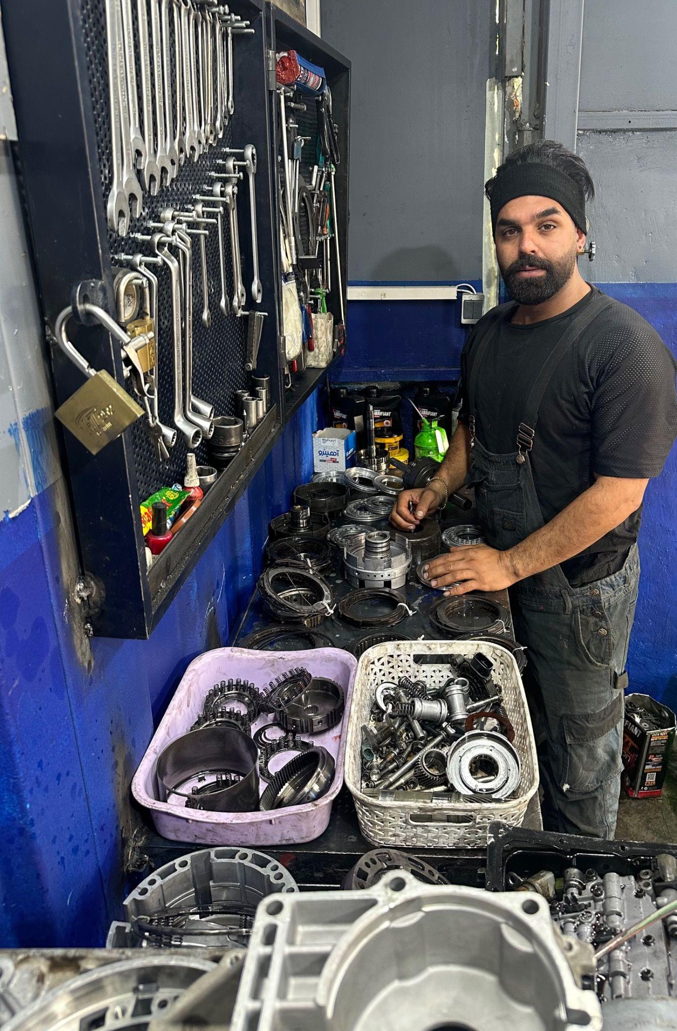 مکانیکی وتعمیر تخصصی گیربکس اتومات امینی