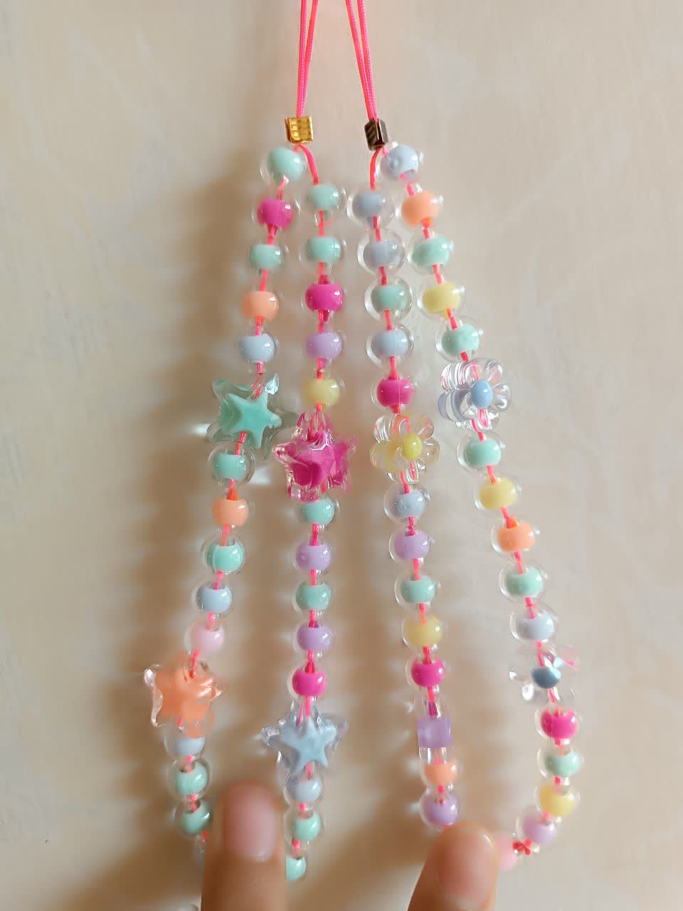 آویز گوشی گلشادی