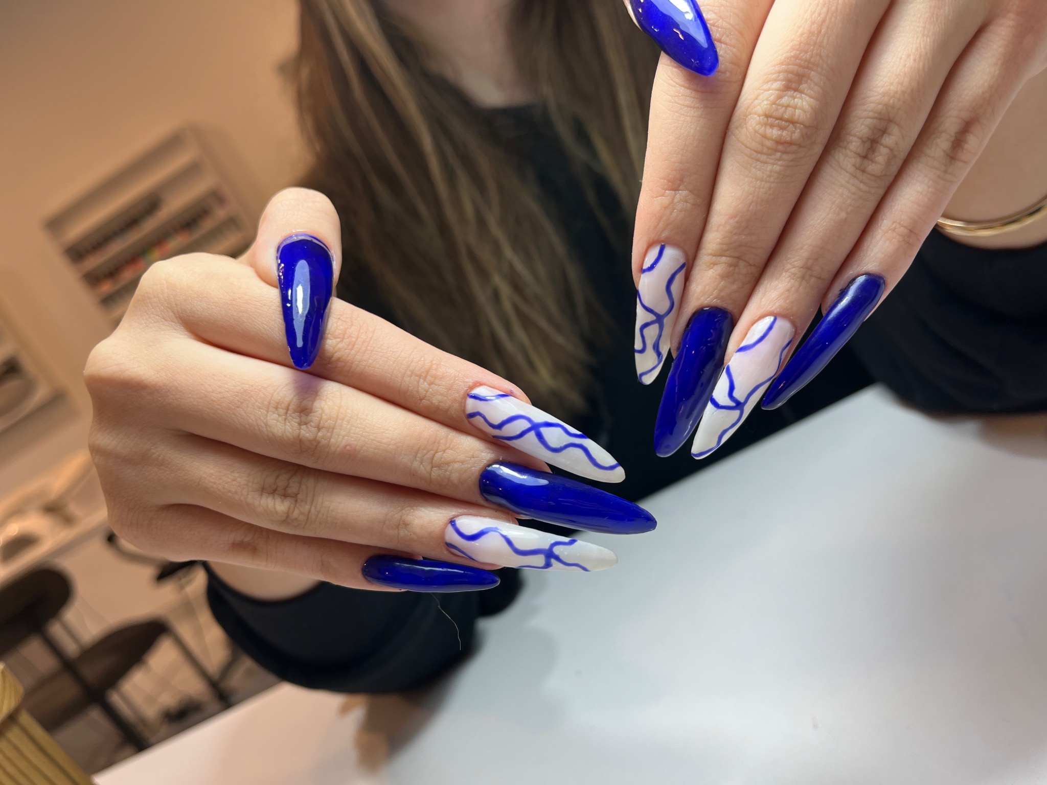 ناخن کار صالحی