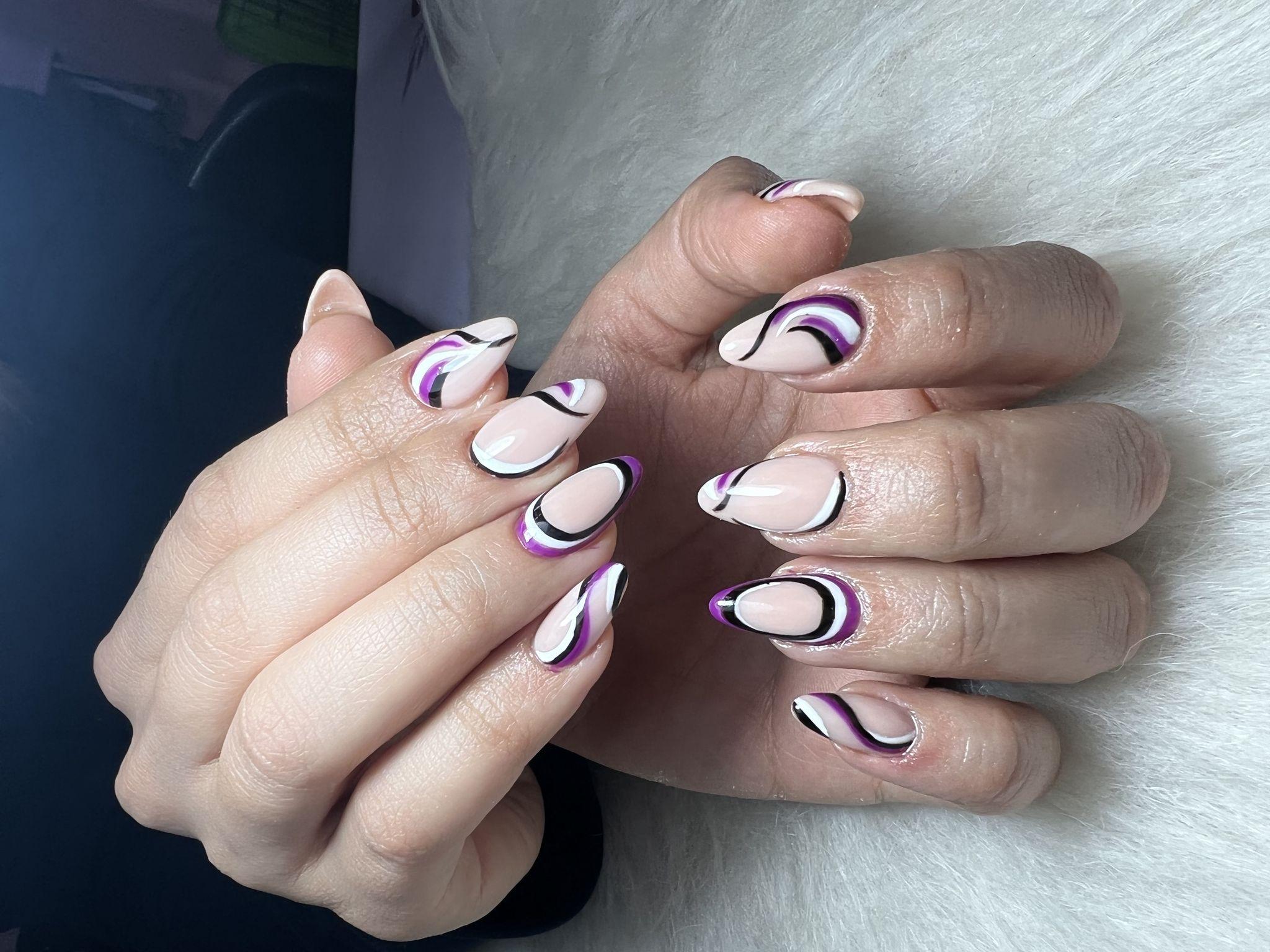 ناخنكده شيلان