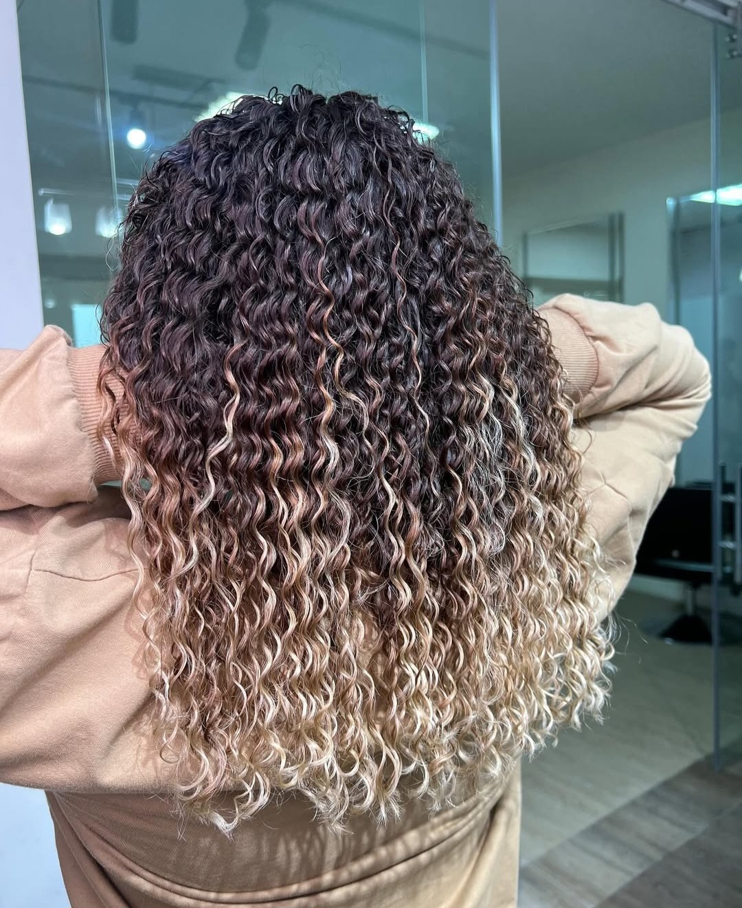 سالن زیبایی