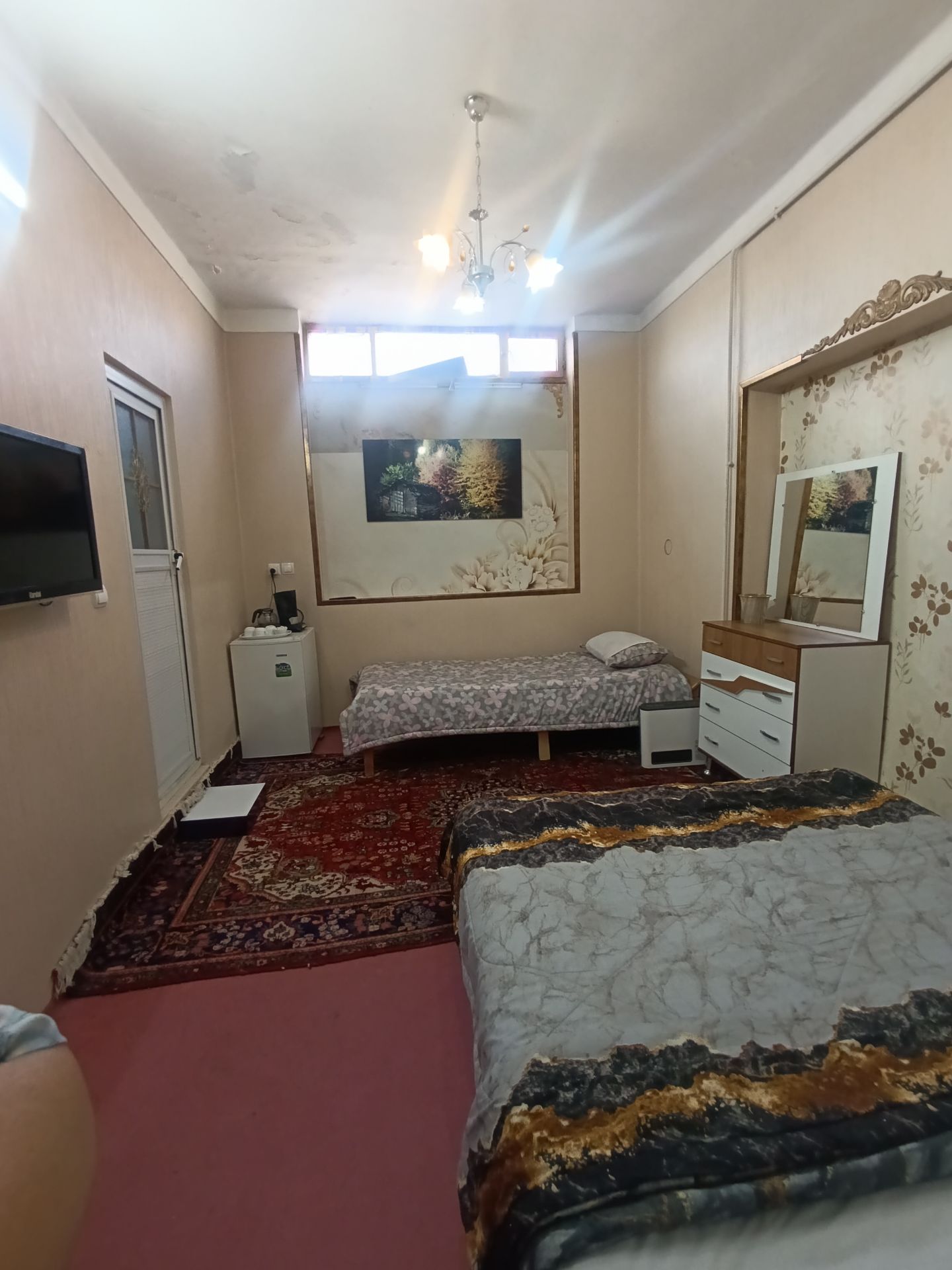 مهمان پذیر الوین زنگان