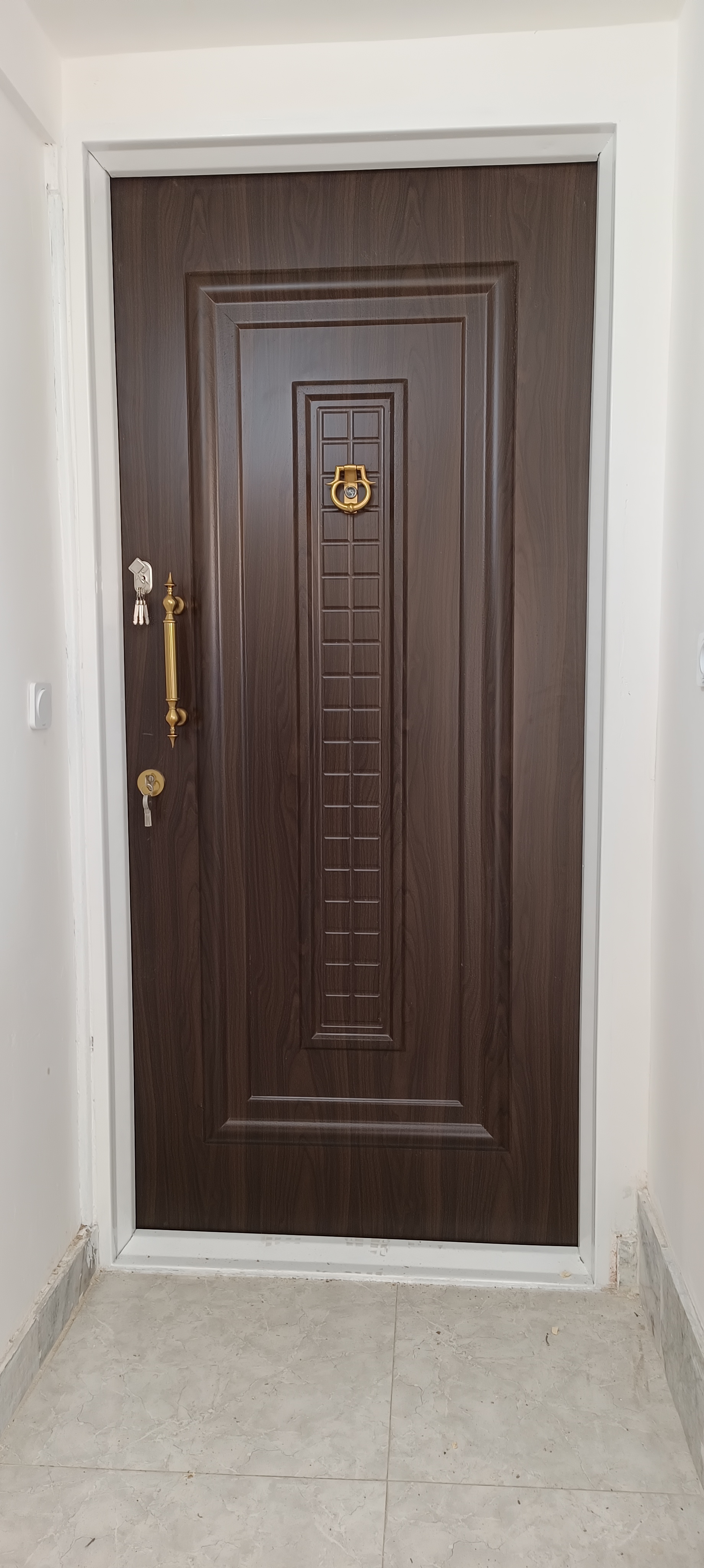 خدمات نصب درب چوبی نظرزاده