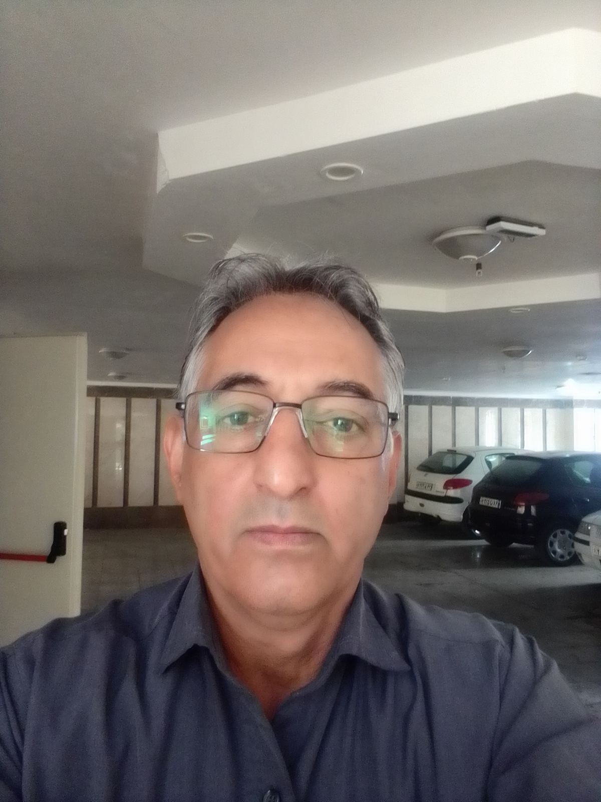 تعمیر گاه لندرور شاهین