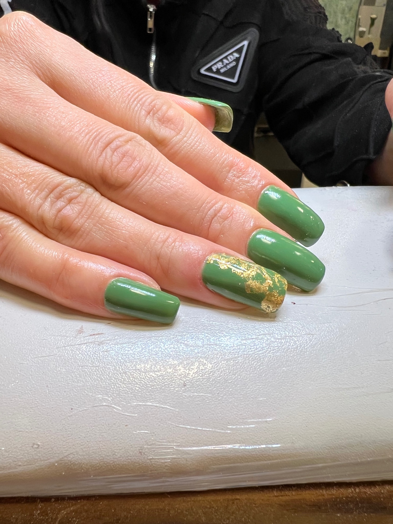 سالن کاشت ناخن فرزان