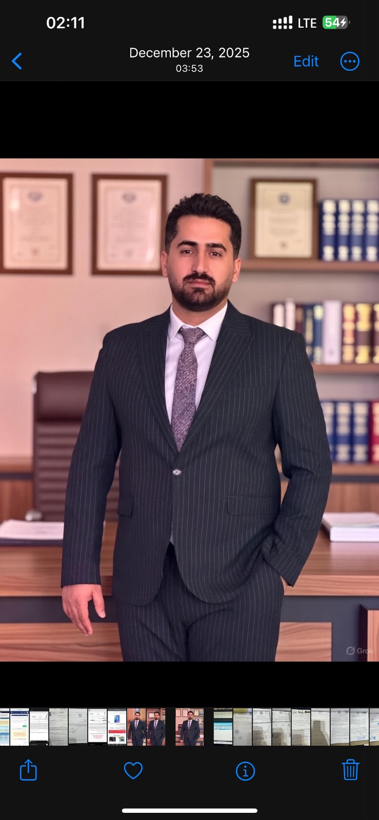 وکیل آرام شریفی