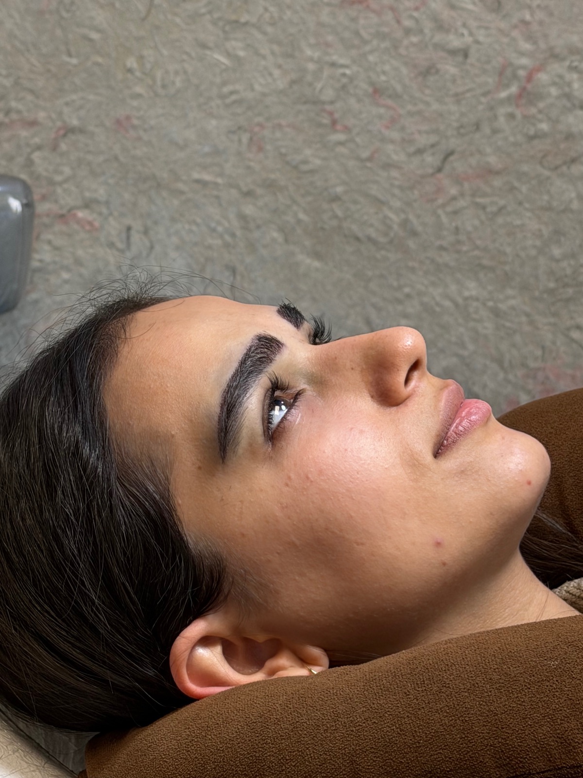 کلینیک تخصصی کاشت مو و ابرو رویش
