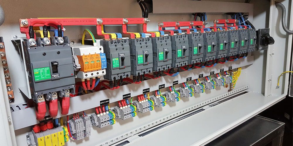 انرژی خورشیدی و اتوماسیون صنعتی توانو