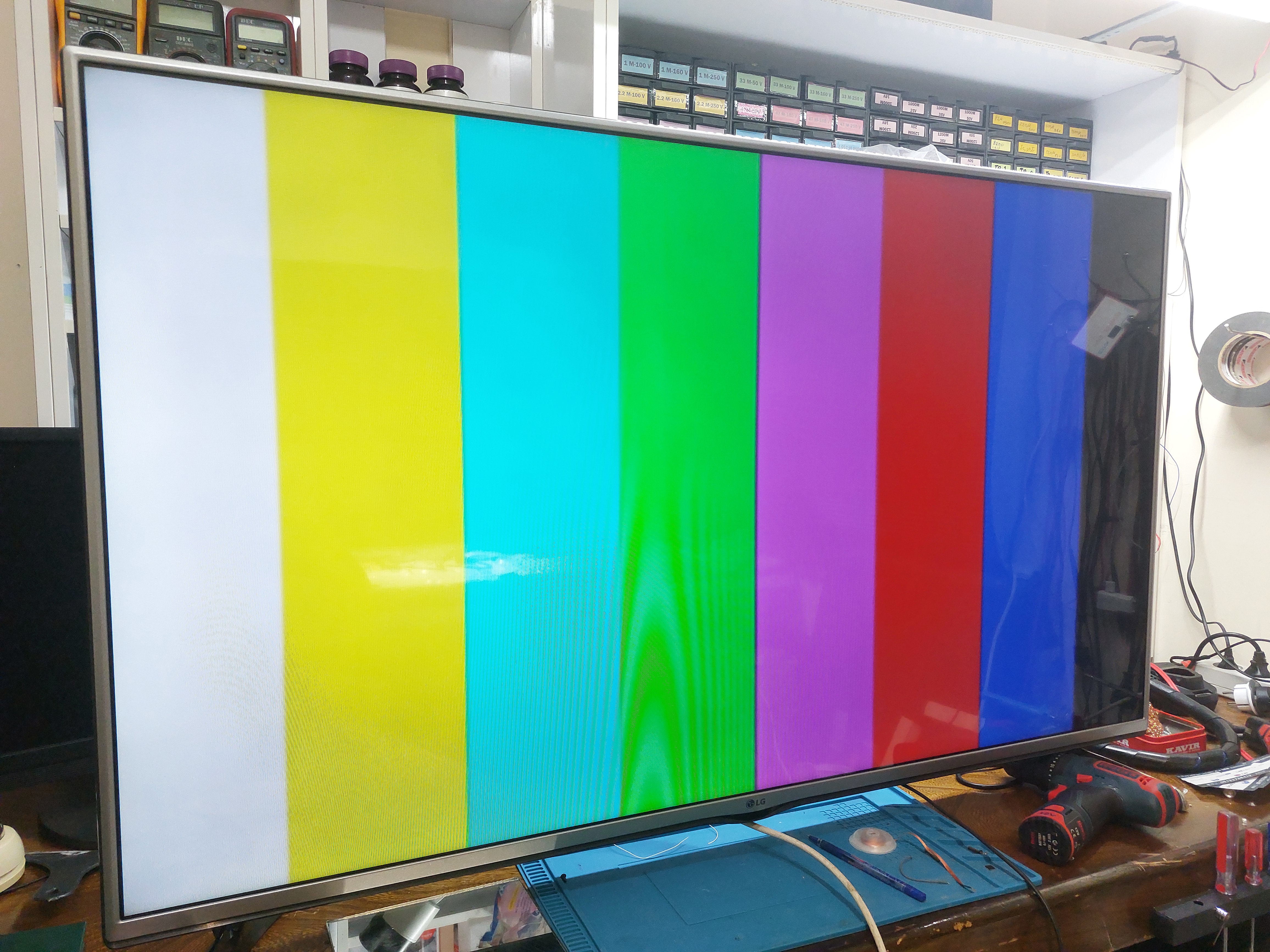 مرکزتعمیرات تخصصی تلویزیون نیو الکترونیک