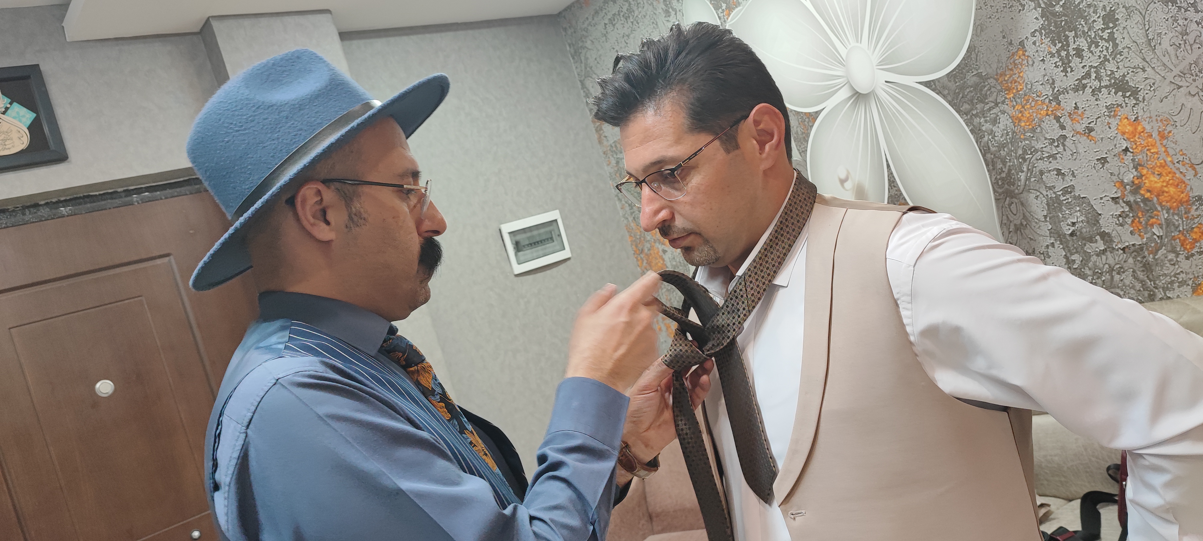 سام طهرانی استایلیست و گریمور حرفه‌ای