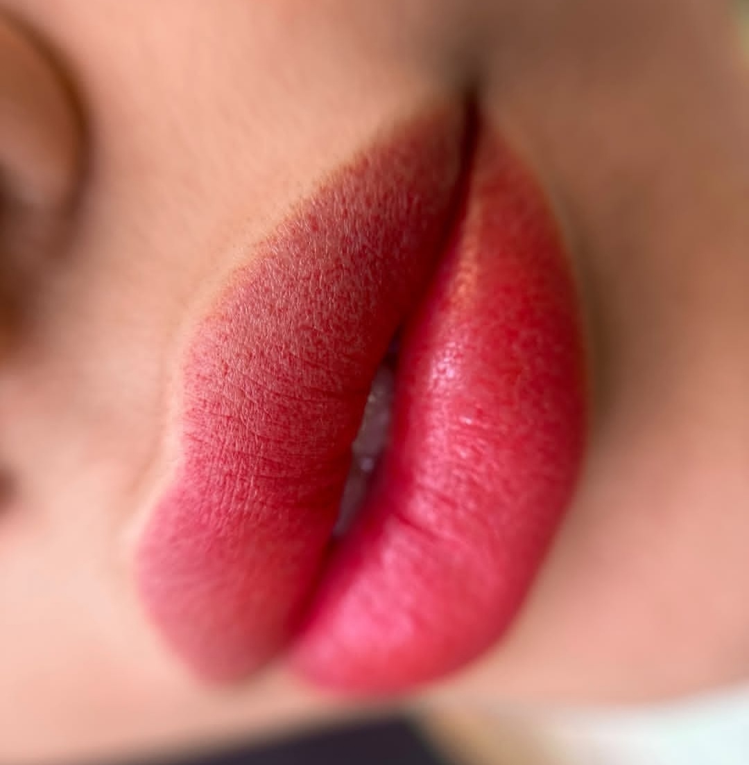 خدمات تخصصی میکروبلیدینگ نارسیس