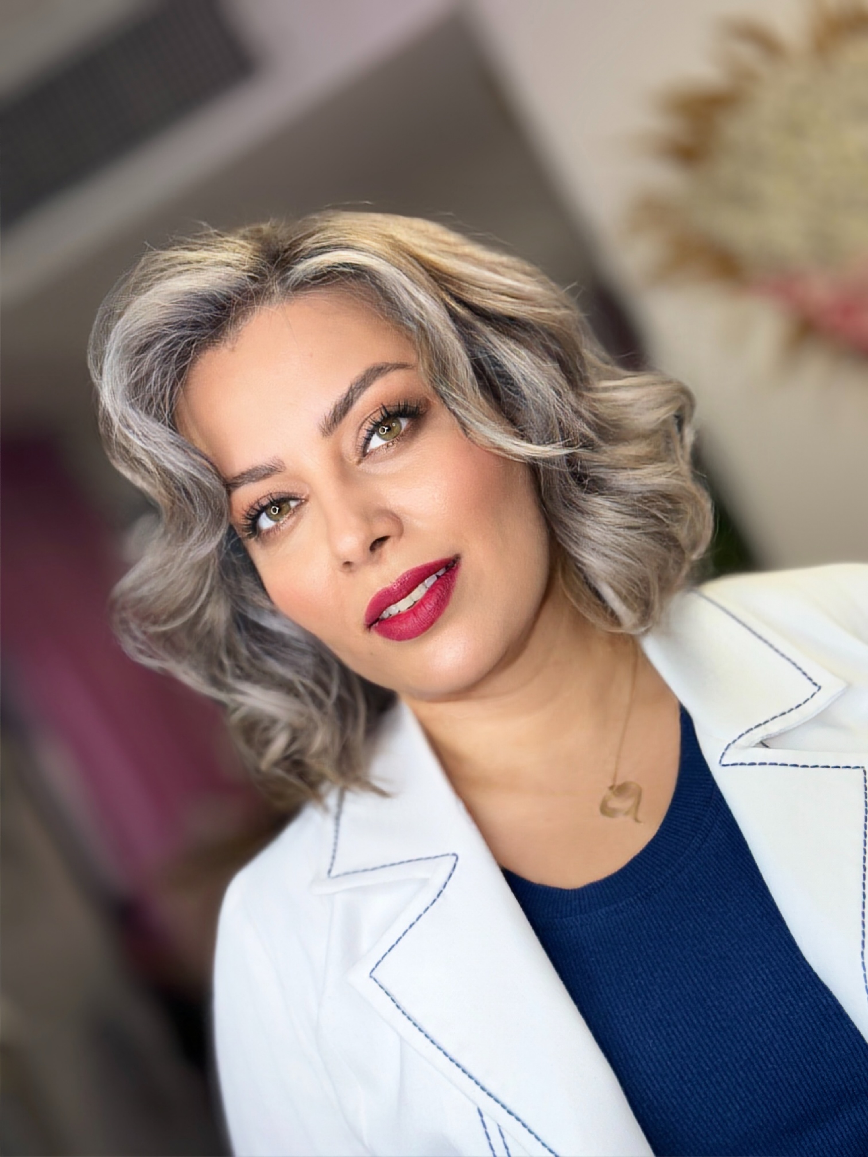 آرایشگاه زنانه مون بيوتی