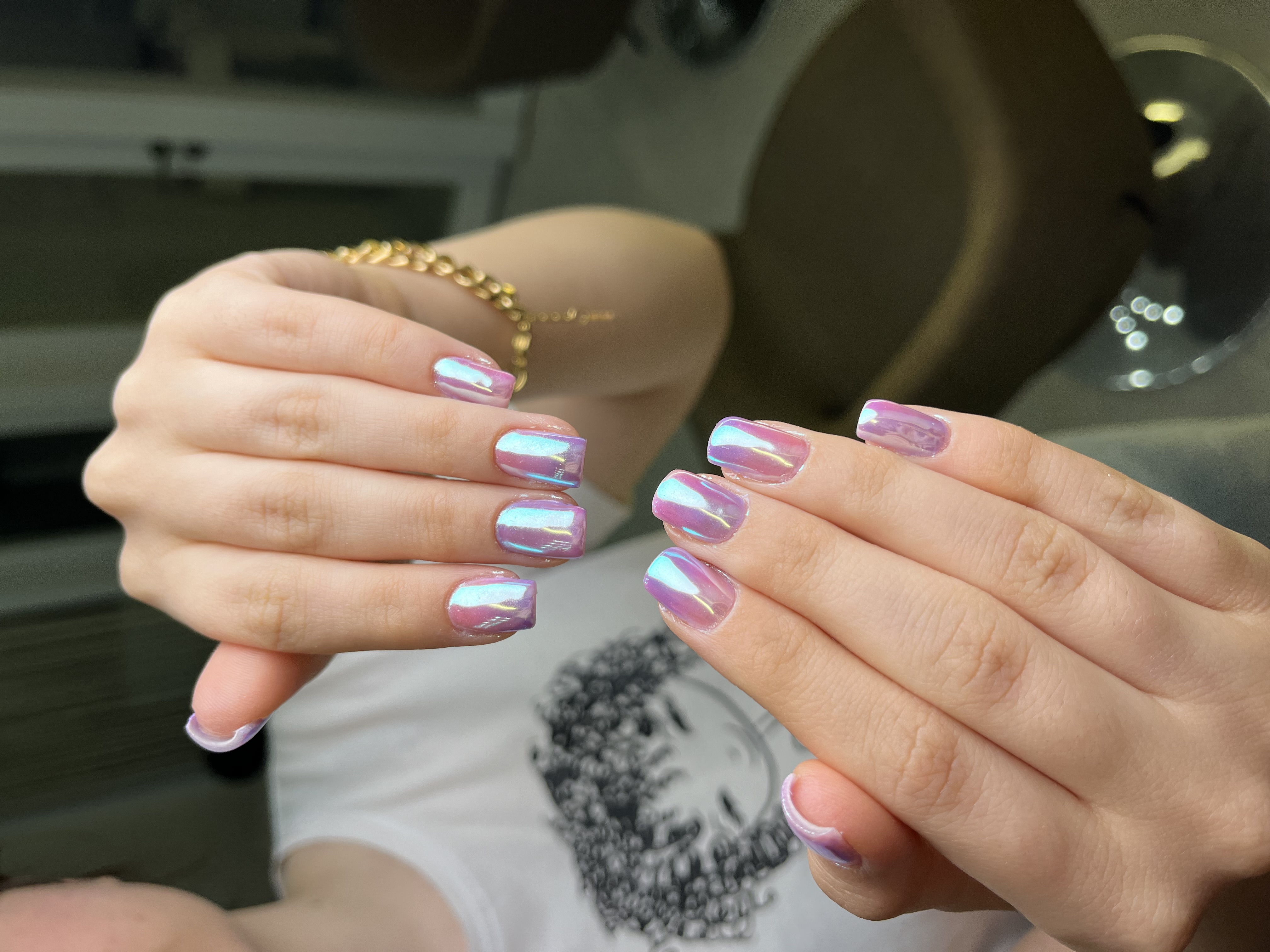 خدمات واموزش ناخن نرگس کریمی