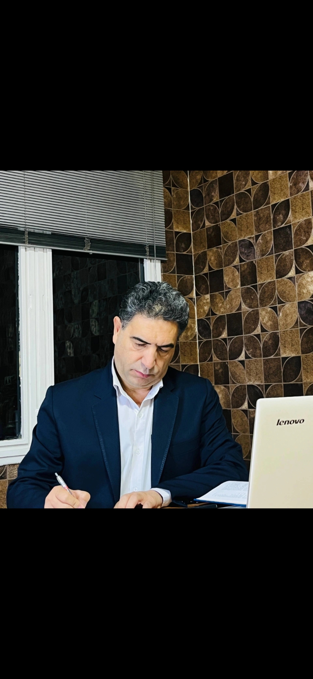 جمشید هادی ویرثق - وکیل پایه یک دادگستری