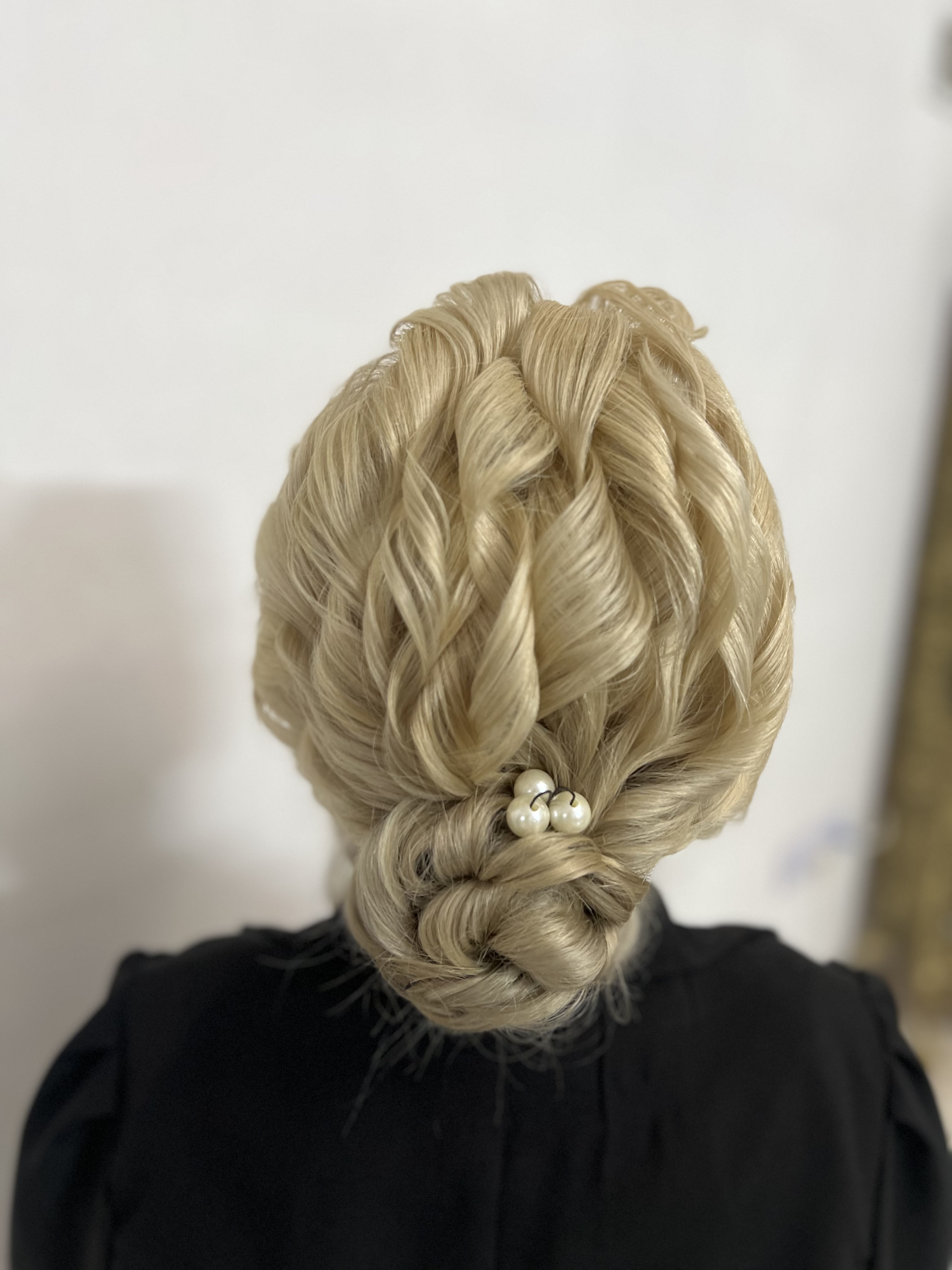 مهدیه شنیون کار