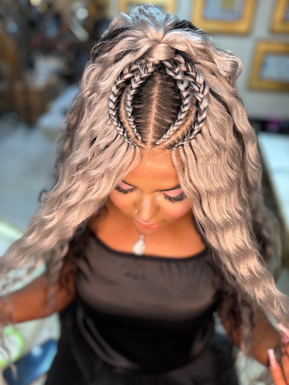 سالن زیبایی پونه بیوتی