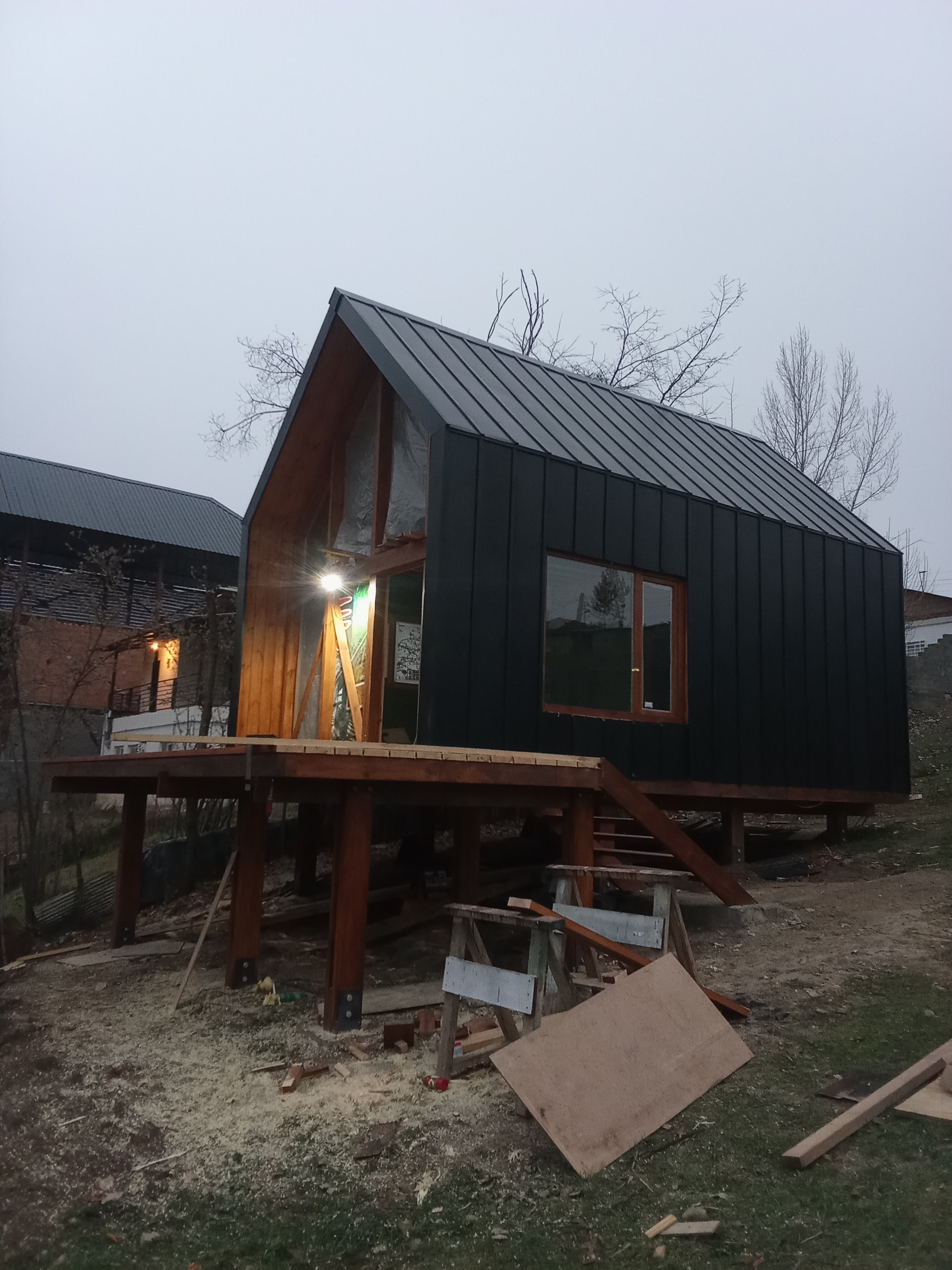 سازنده بروزترین خانه ،کلبه و آلاچیق چوبی