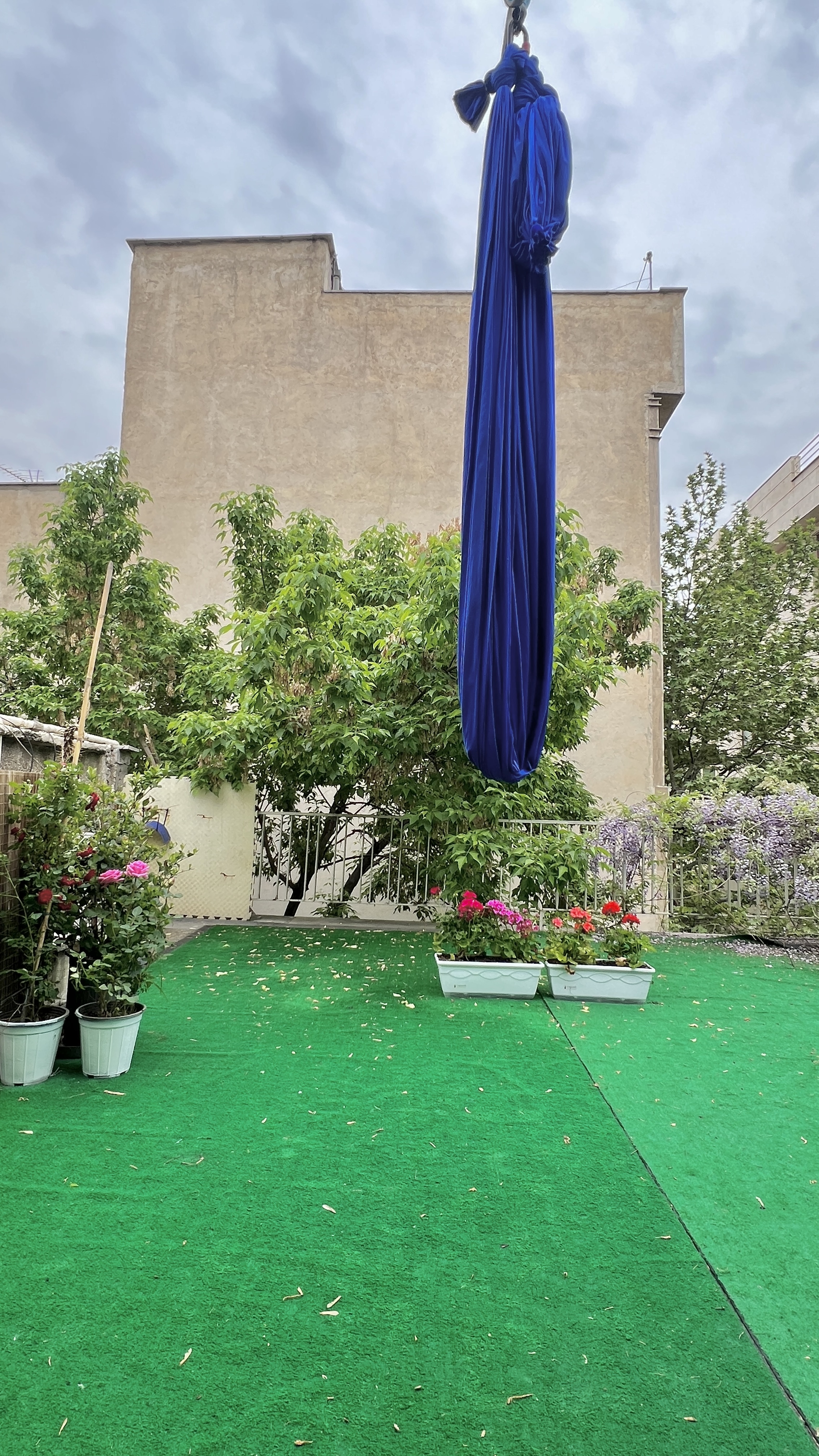 مربی اریال یوگا هوپ فانکشنال