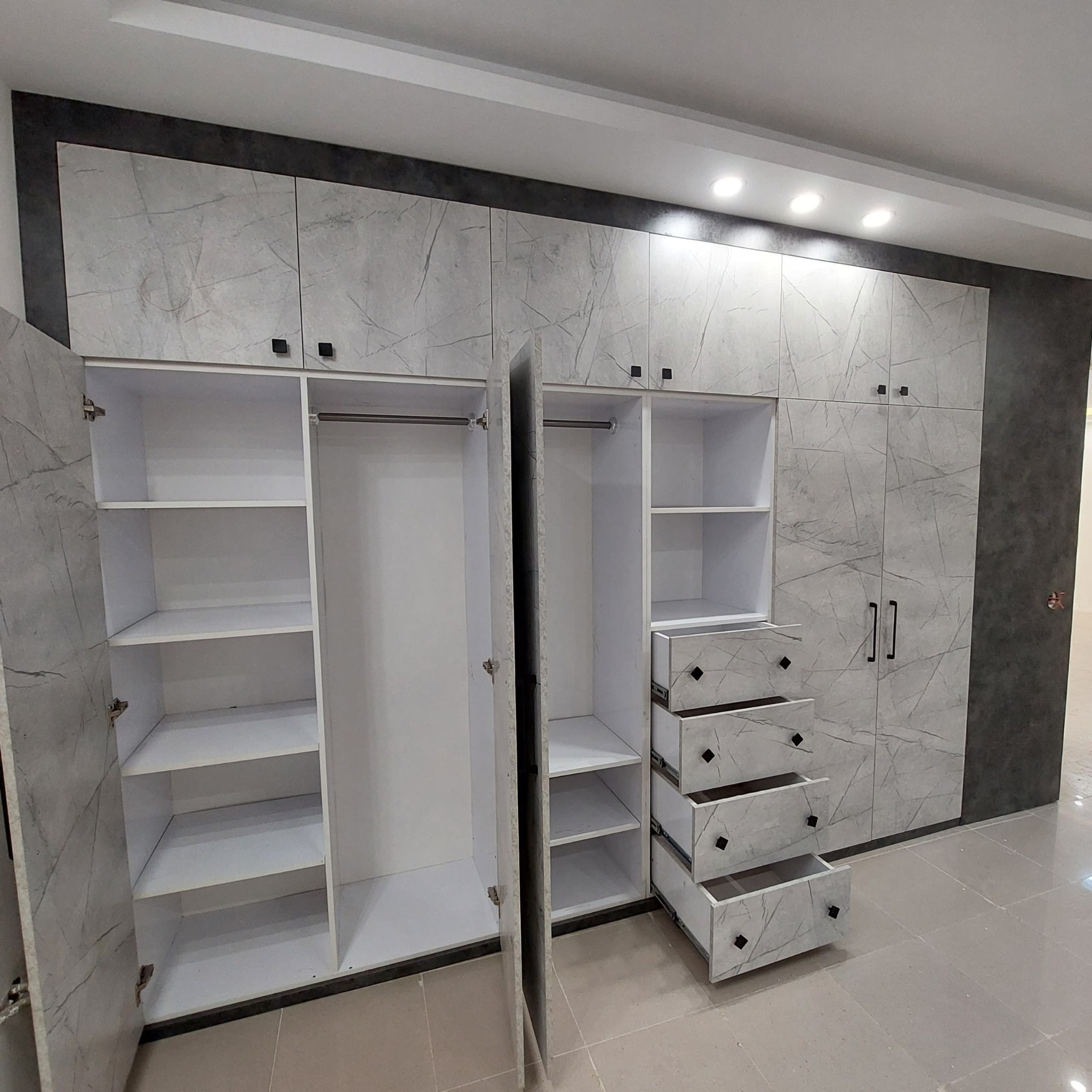 کابینت میرزایی