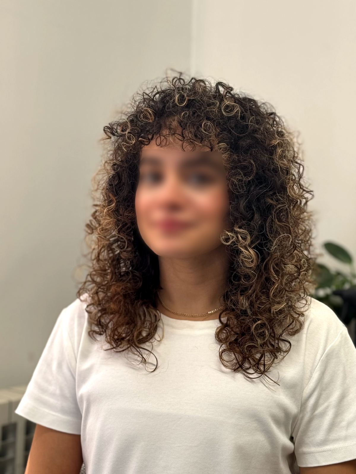 مرکز تخصصی کوتاهی و استایل مو زهره علیا