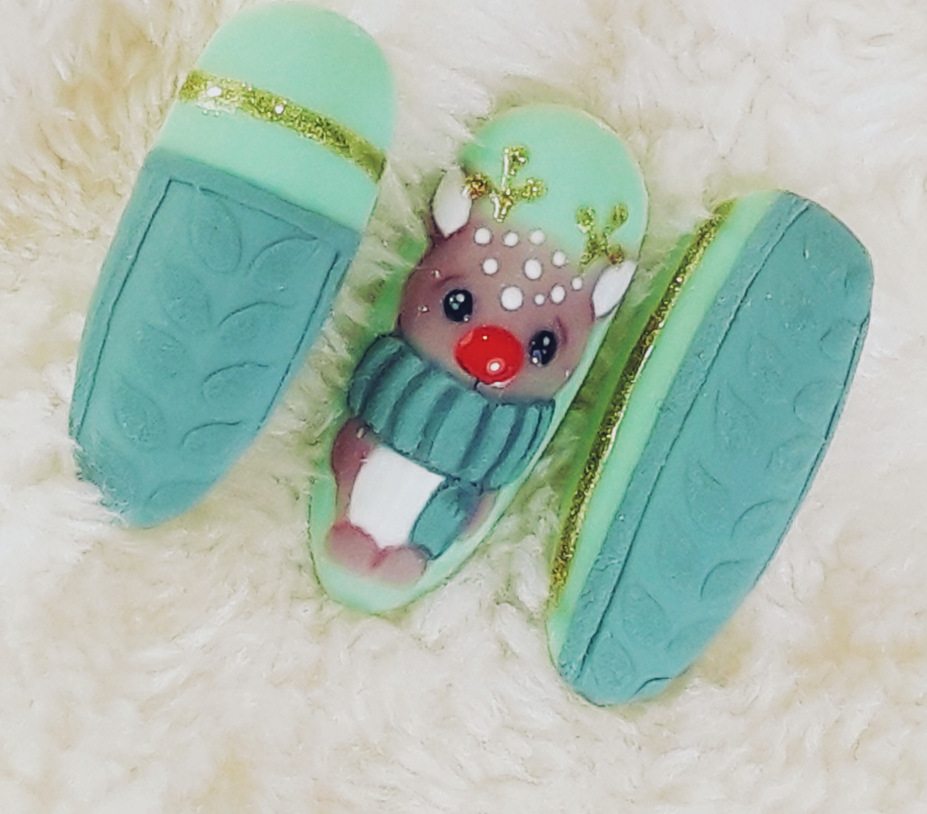 خدمات تخصصی ناخن آزاده غلامی