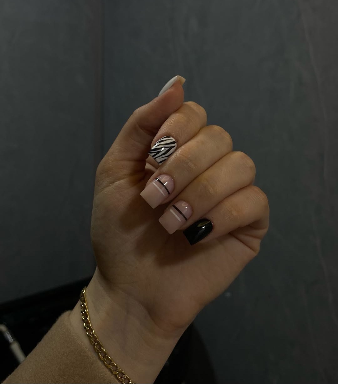 سالن ناخن فاطمه هاشمی