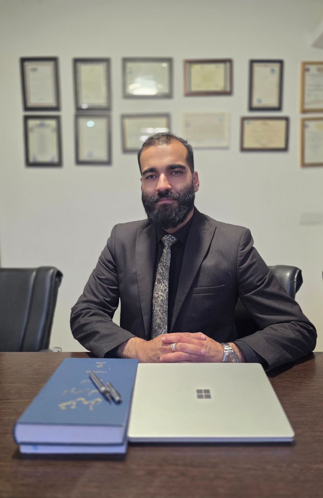 گروه وکلا دیبا(وکیل دادگستری-دفتر وکالت)