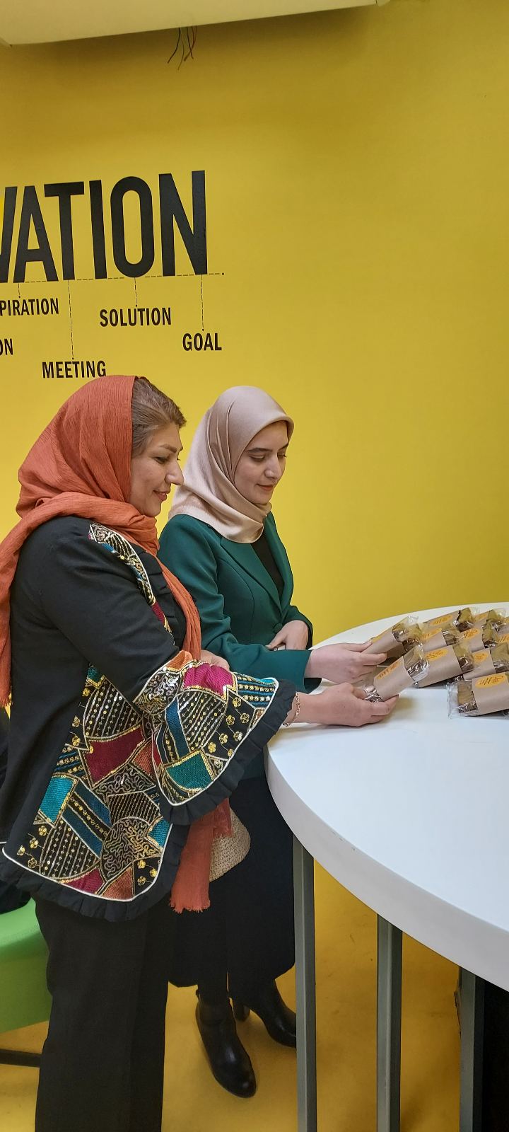 مزه نو | ساندویچ خانگی اصفهان