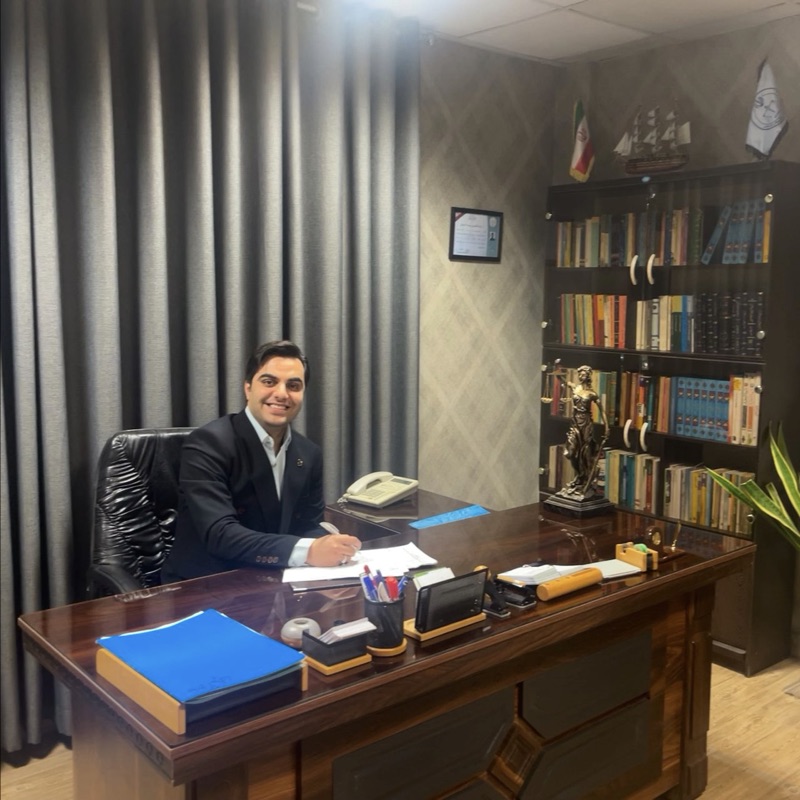 سعید هاشم‌خانی | وکیل دادگستری در فردیس