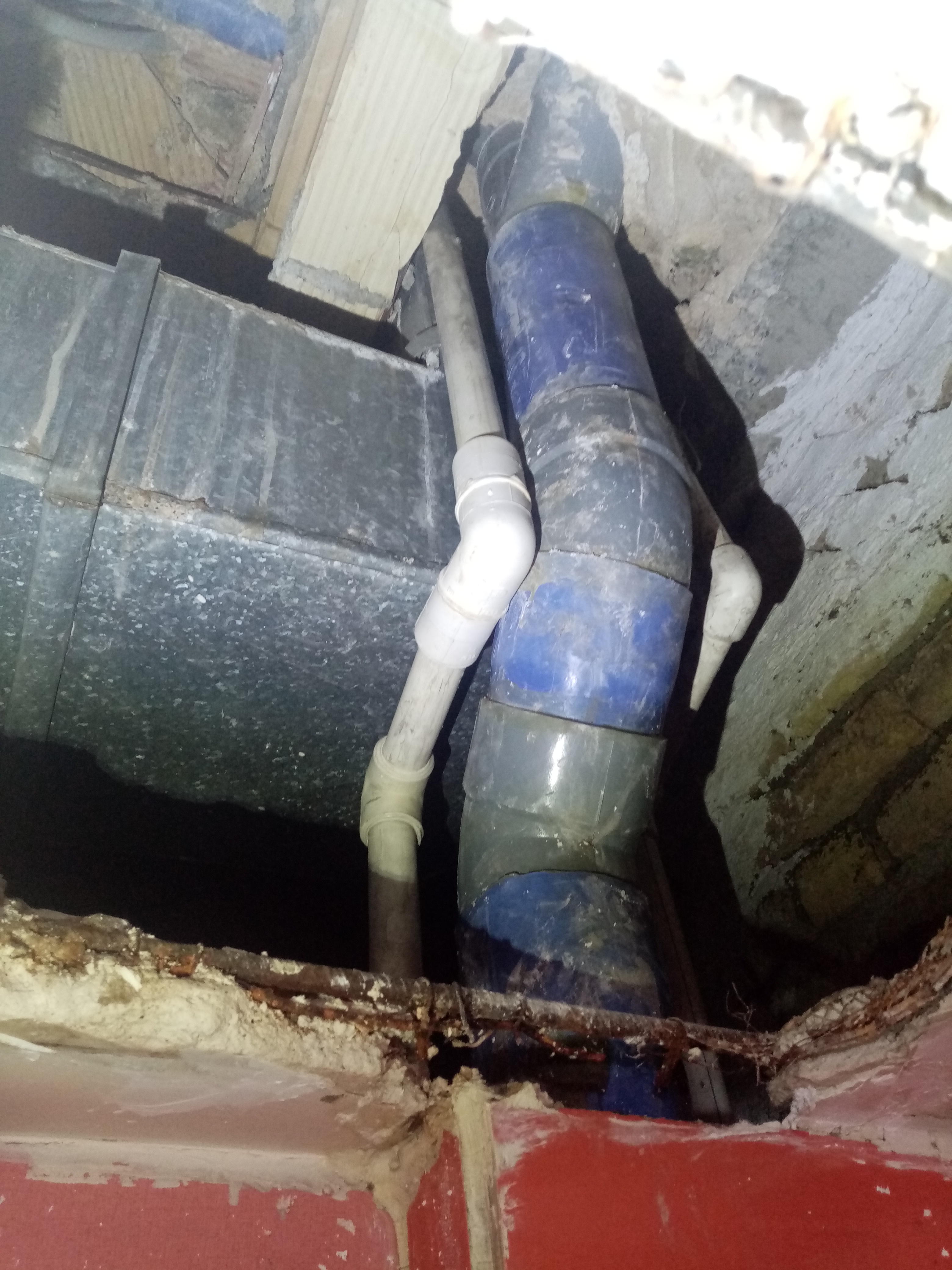 تاسیسات اب وفاضلاب رفع نم ونشتی