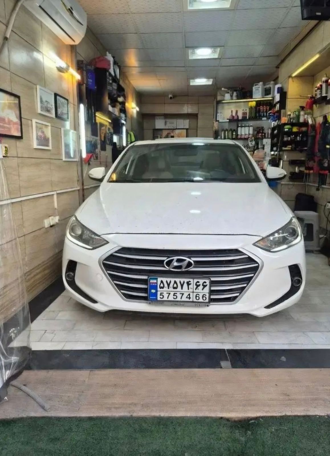 شیشه دودی مبین