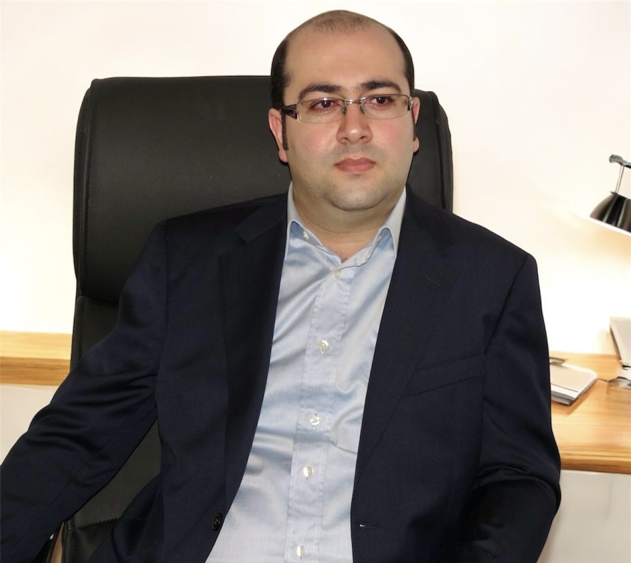وکیل دادگستری