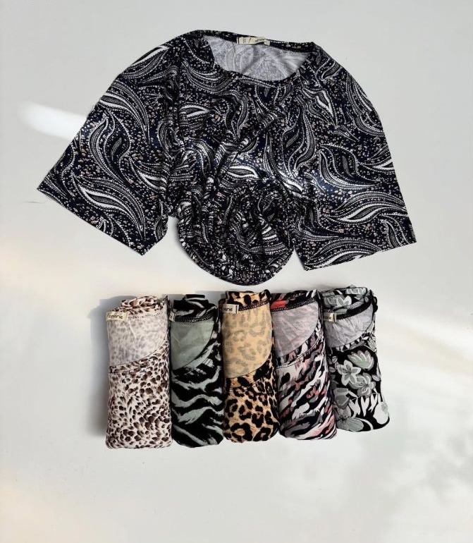 پوشاک تک تاز