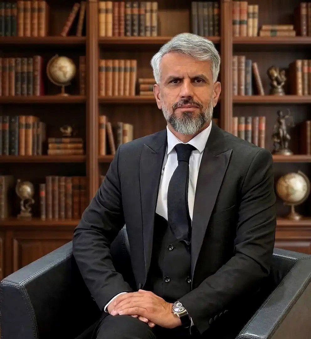 وکیل داود حاجی اسفندیاری