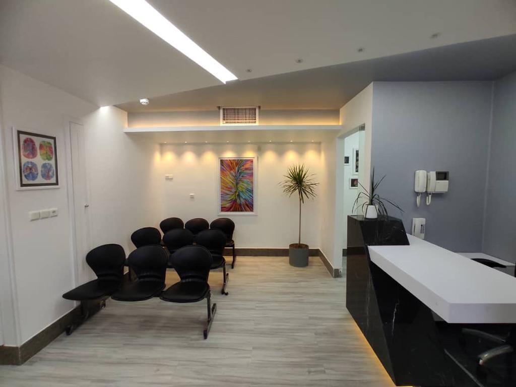 مطب دکتر مانا احمدیان