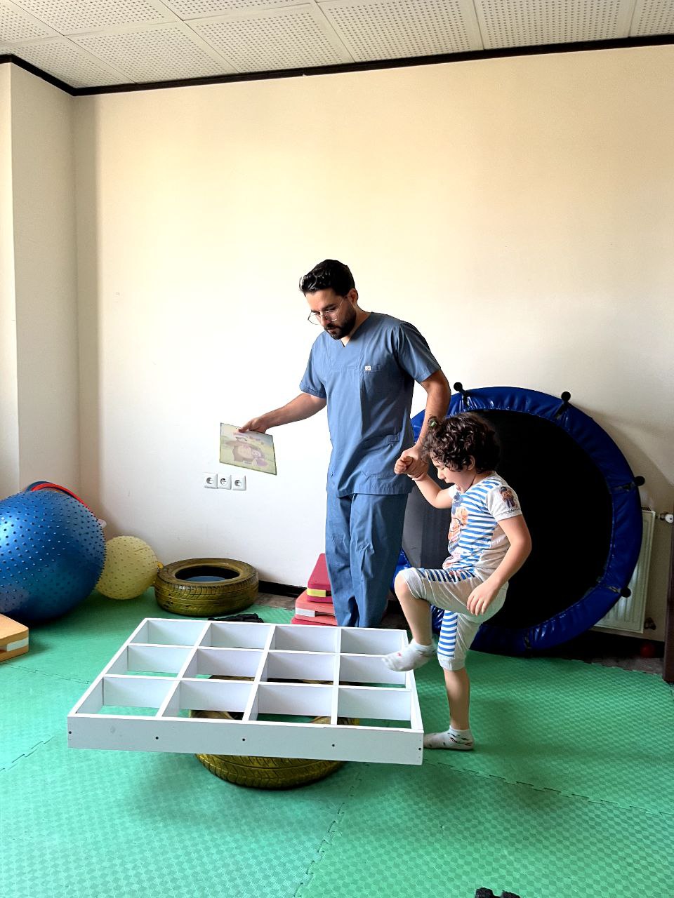 مرکز گفتاردرمانی نگاه نوین شعبه کرج