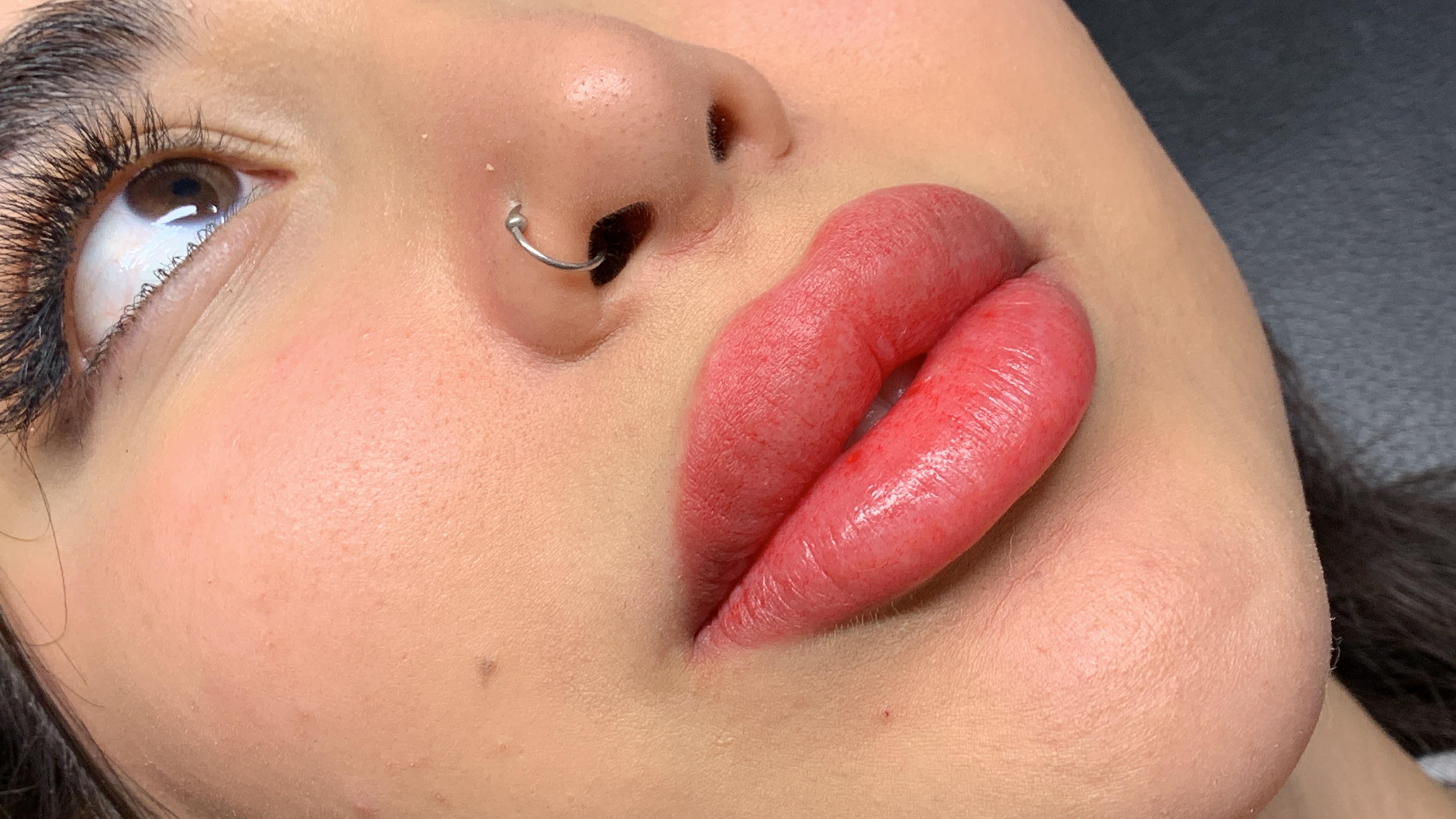 میکروبلیدینگ و ارایش دائم و شیدینگ لب