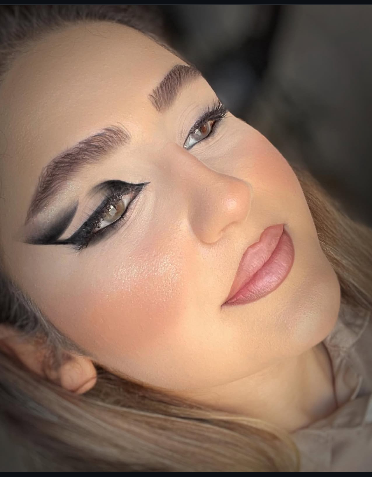 آموزشگاه و سالن زیبایی ساراامیری