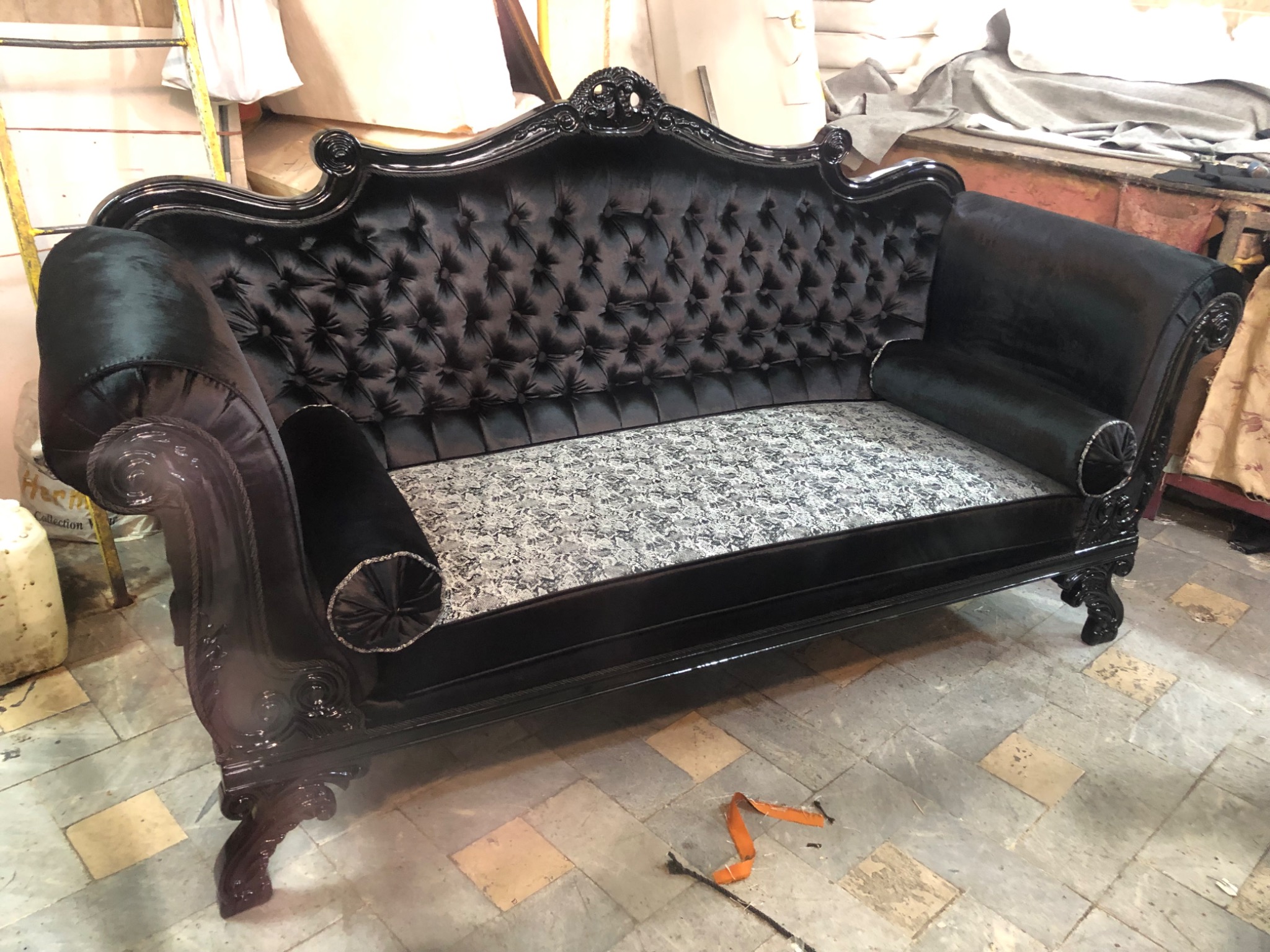 تعمیرات مبل مهدی (تمام نقاط تهران)