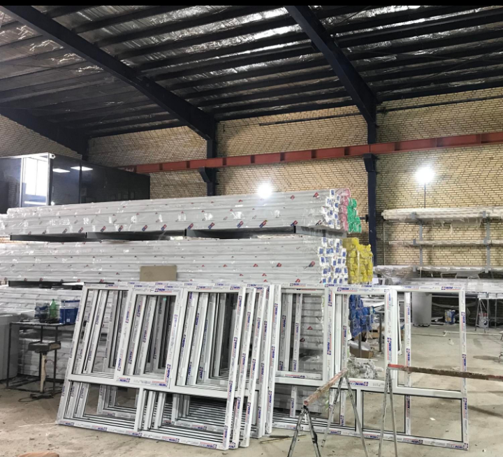 درب و پنجره دوجداره upvc