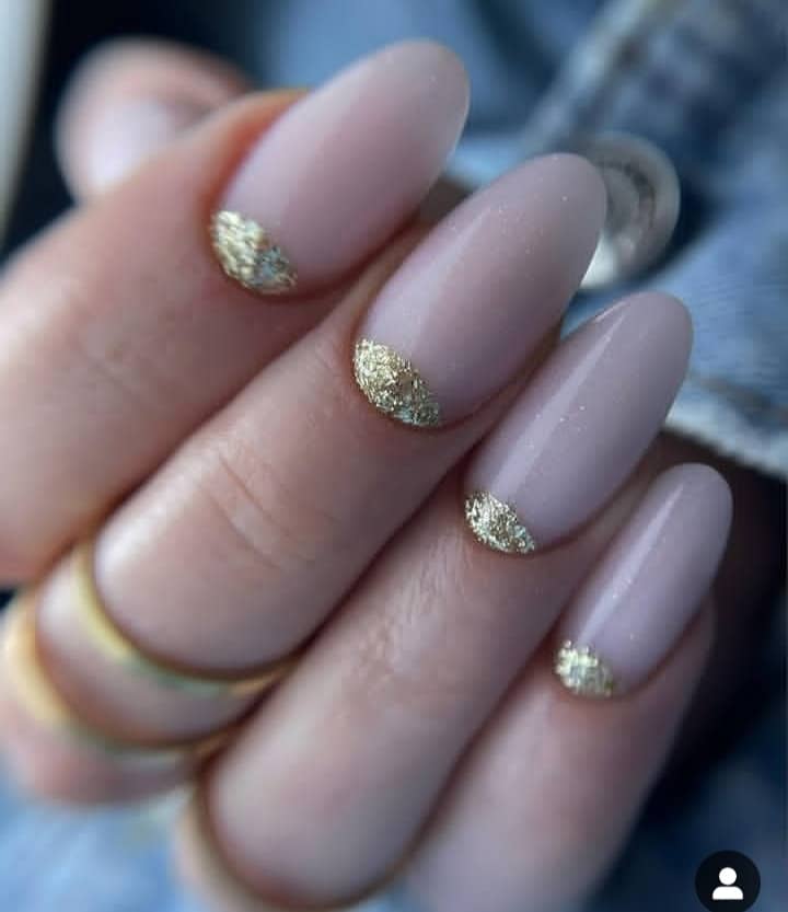 خدمات وآموزش رنگ ولایت،ناخن