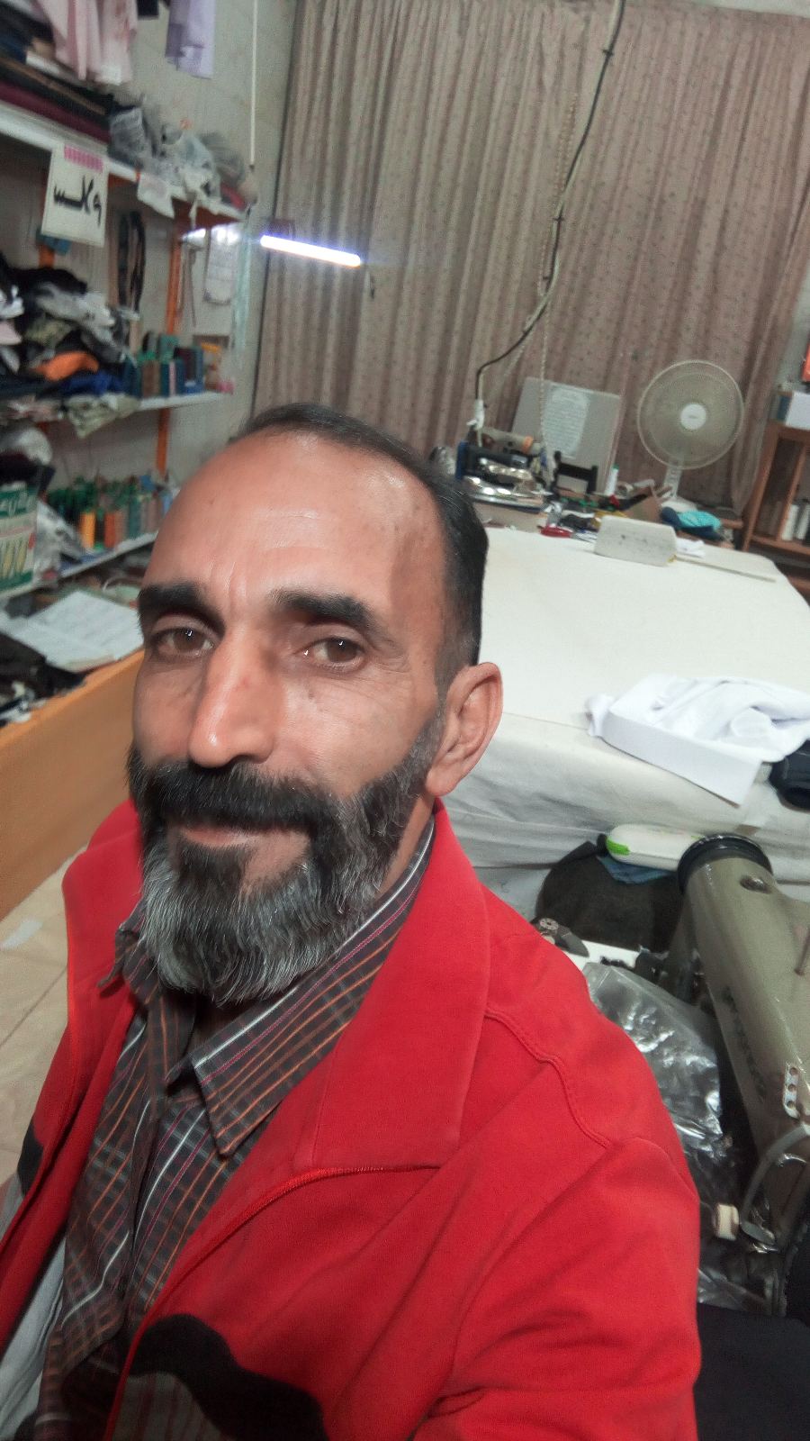 کارگاه تولیدی لباس، و خیاطی طا