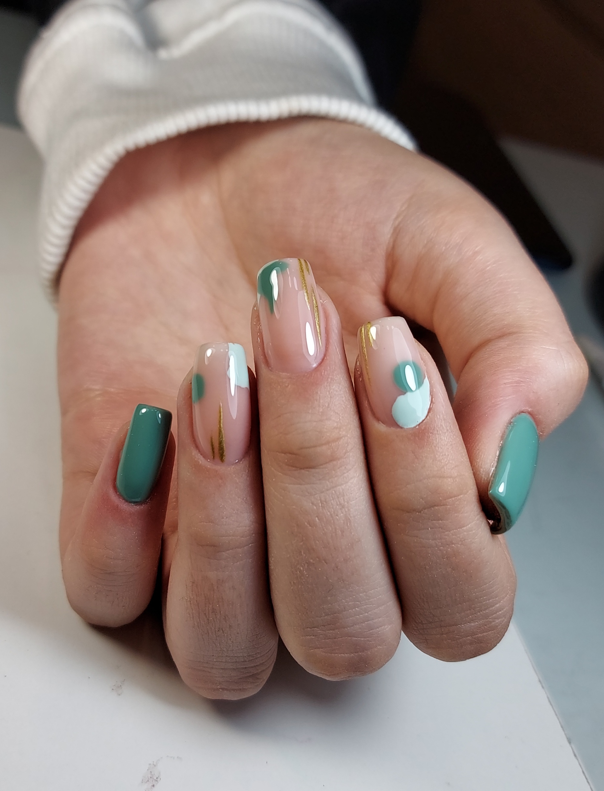 آرایشگاه بی بی