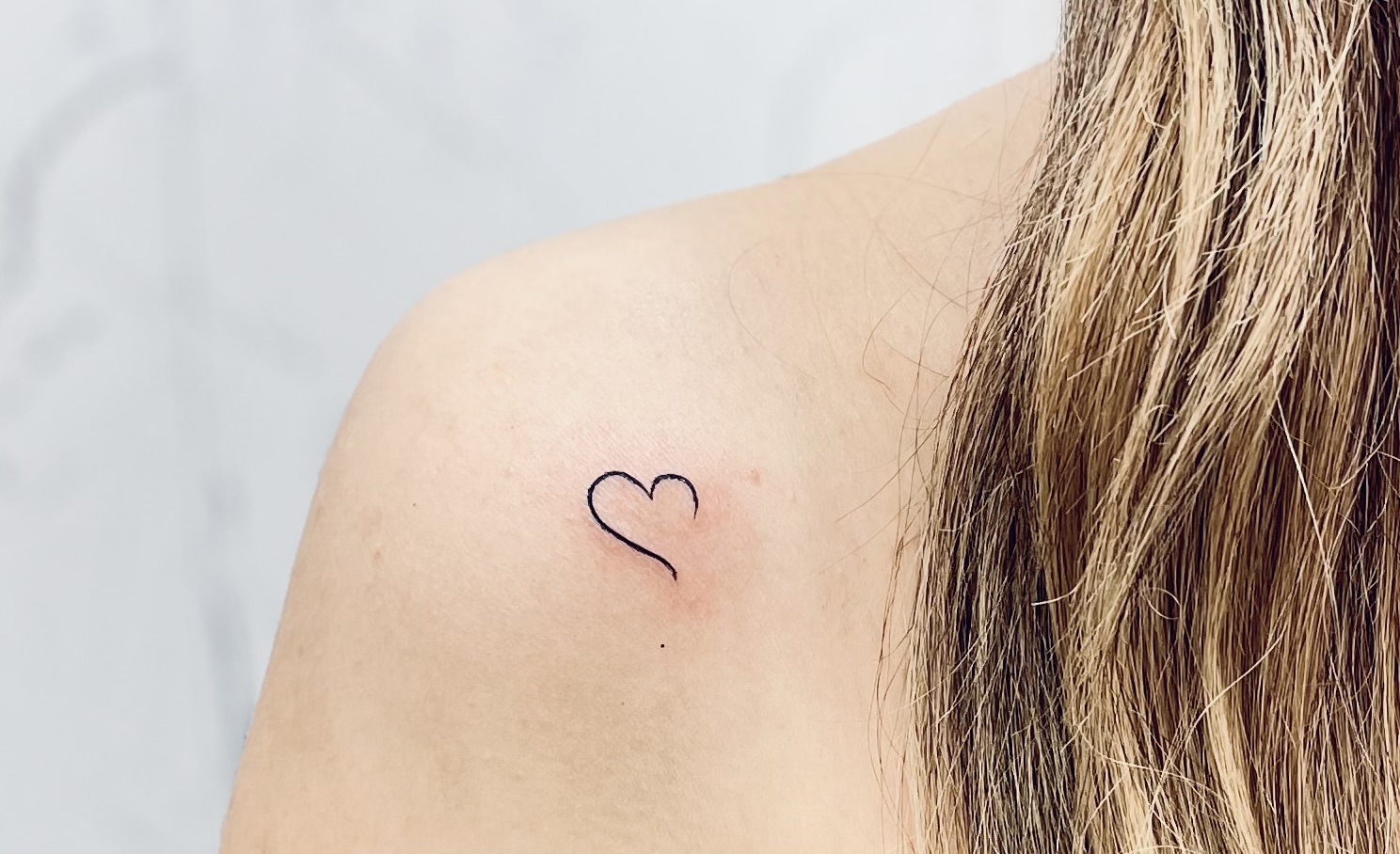 خدمات تخصصی آرایش دائم و تتو مهسا محمدی