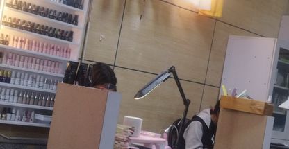 سالن زیبایی و آموزشی مبارکی